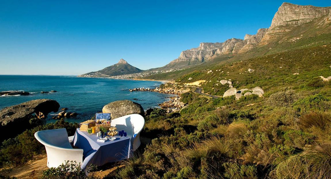 ​Helicopter Fly-In, Private Champagne Picnic & Luxury Stayover | CPT