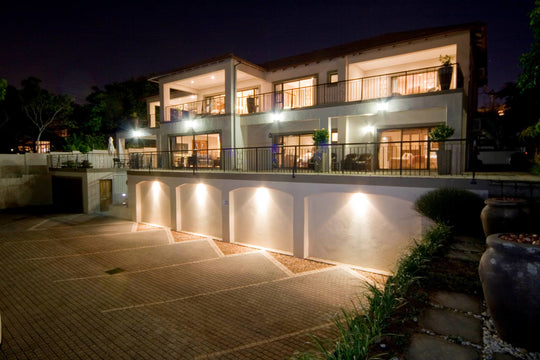 Luxury Stayover & Banquet On a Blanket for Two | Umhlanga Rocks